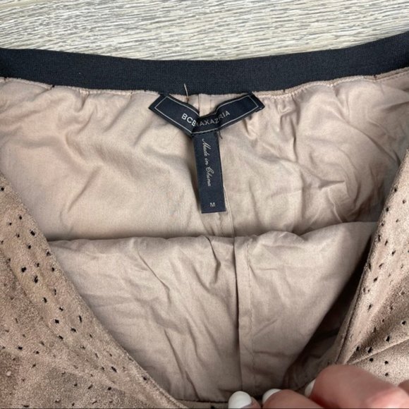 BCBGMAXAZRIA Sheryl Mocha Faux Suede Skirt Size M - Picture 6 of 8